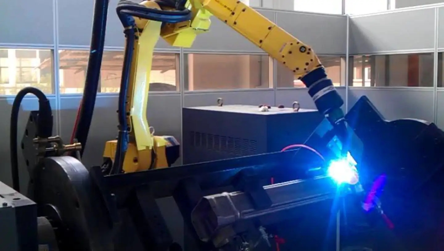 焊接機器人實圖